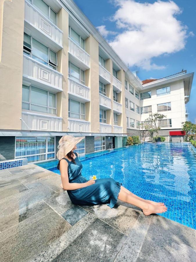 Готель Grand Zuri Malioboro Джок'якарта Екстер'єр фото