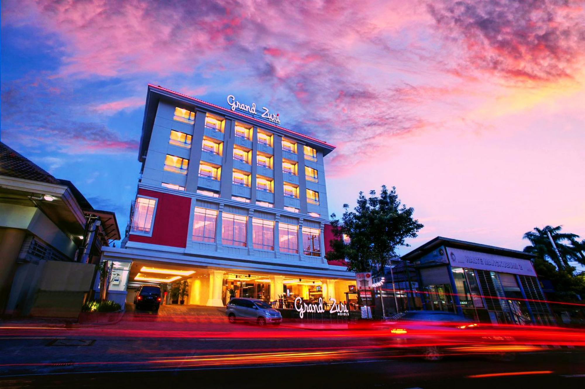 Готель Grand Zuri Malioboro Джок'якарта Екстер'єр фото